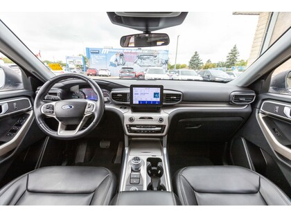 used 2023 Ford Explorer car, priced at $33,978