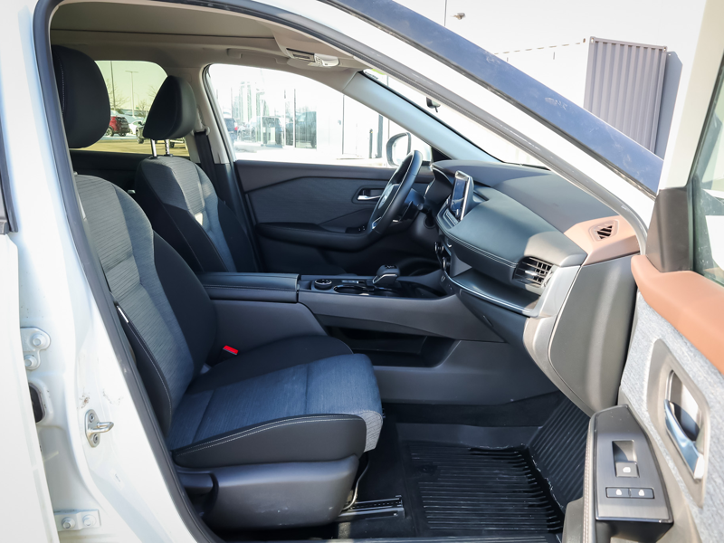 2023 Nissan Rogue - Gallery image 10