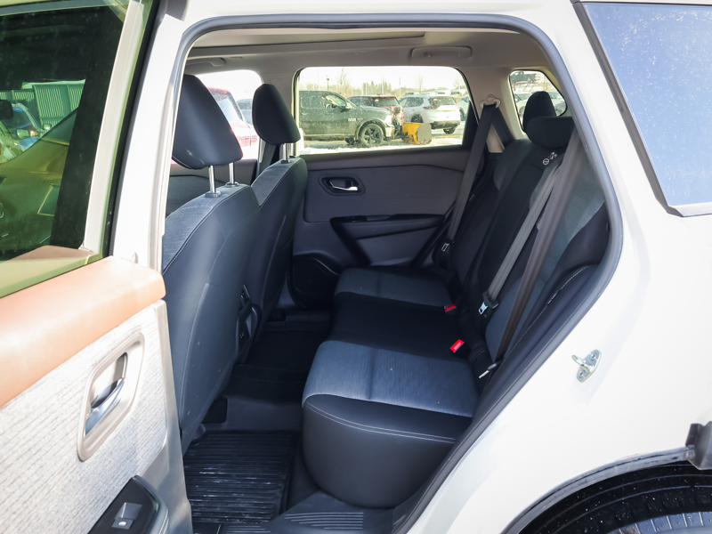 2023 Nissan Rogue - Gallery image 8