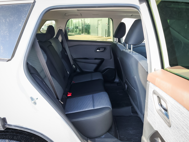 2023 Nissan Rogue - Gallery image 11
