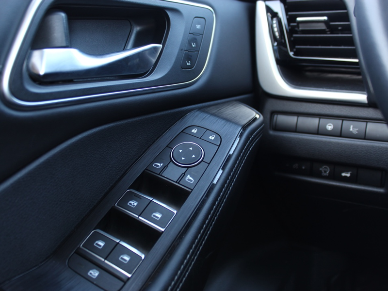 2023 Nissan Rogue - Gallery image 11