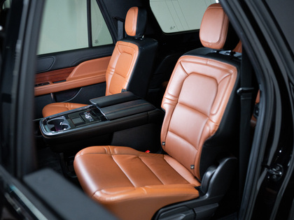 used 2021 Lincoln Navigator car, priced at $53,900