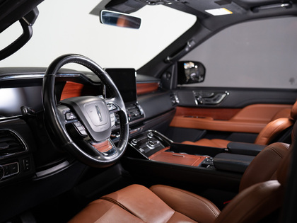 used 2021 Lincoln Navigator car, priced at $53,900