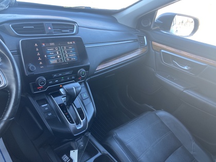 used 2017 Honda CR-V car, priced at $27,900