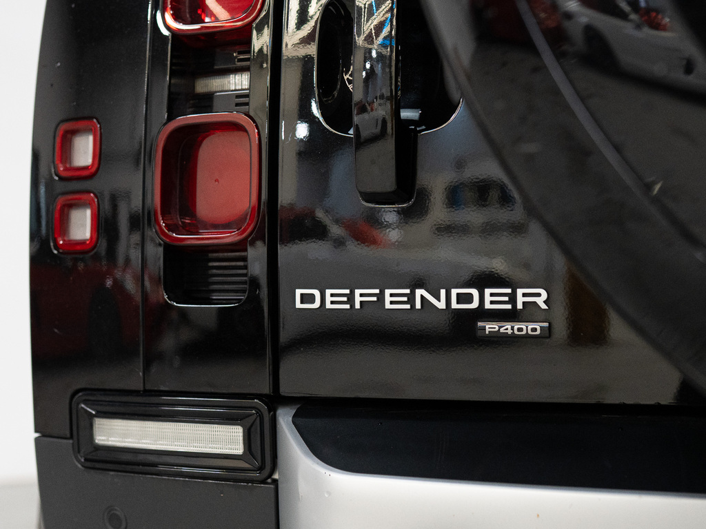 2023 Land Rover Defender 110 SE, Toronto, Cash