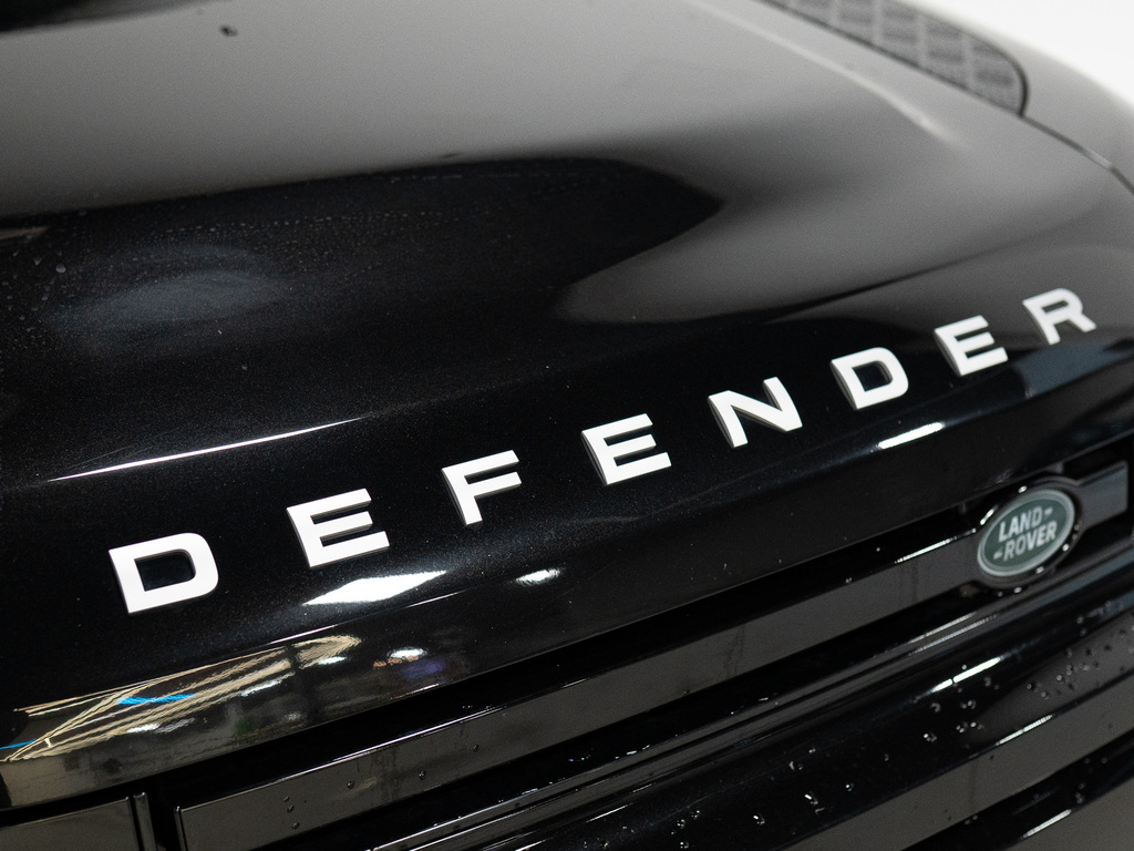 2023 Land Rover Defender 110 SE, Toronto, Cash