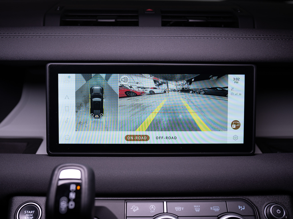 2023 Land Rover Defender 110 SE, Toronto, Cash