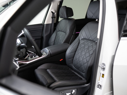 used 2024 BMW X7 car, priced at $81,900