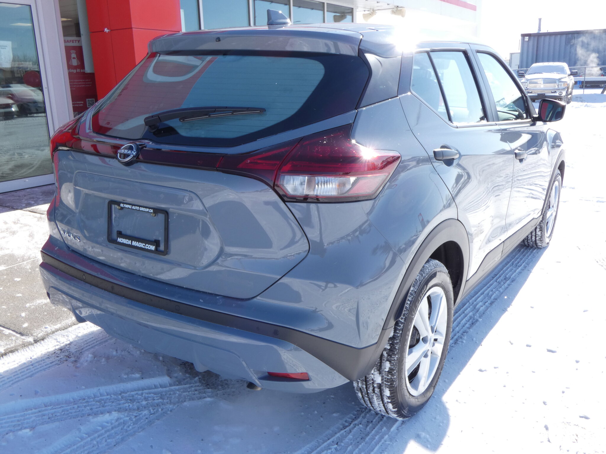 2025 Nissan Kicks Play