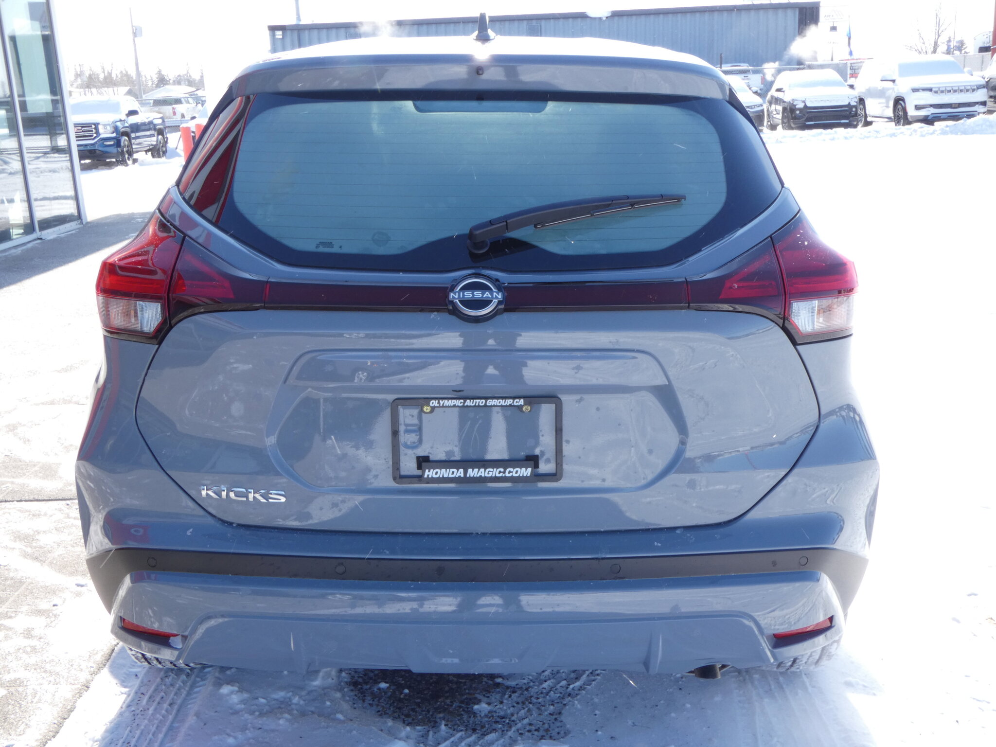 2025 Nissan Kicks Play