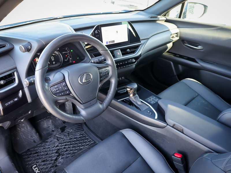 2024 Lexus UX 250h - Gallery image 11