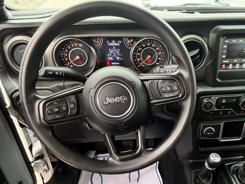 2022 Jeep Wrangler - Gallery image 2