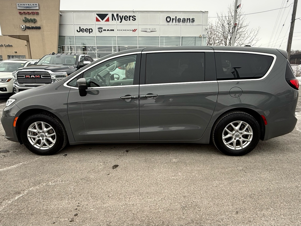 2023 Chrysler Pacifica - Gallery image 6