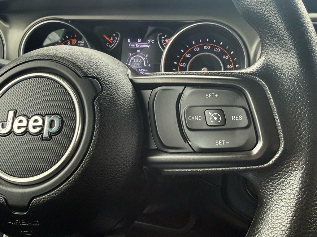 2022 Jeep Wrangler - Gallery image 16