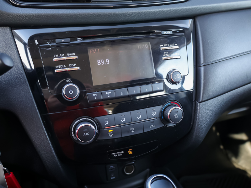 2017 Nissan Rogue - Gallery image 18