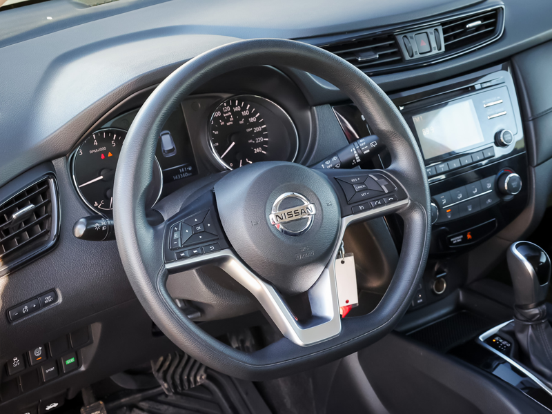 2017 Nissan Rogue - Gallery image 12