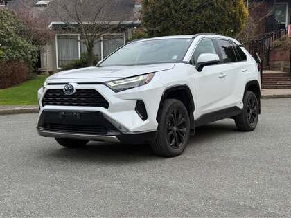 2024 Toyota RAV4 Hybrid SE AWD