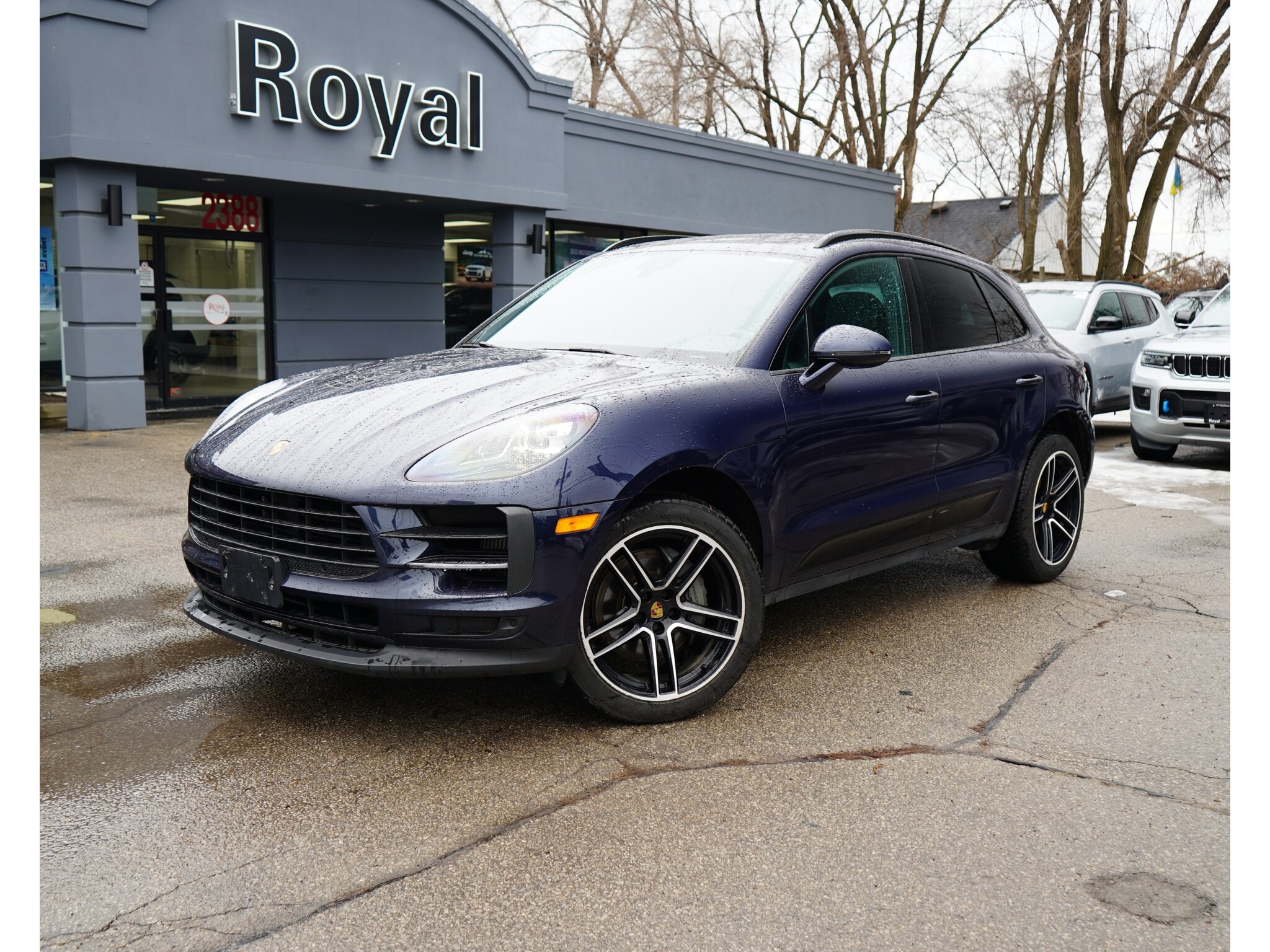 2019 PORSCHE MACAN