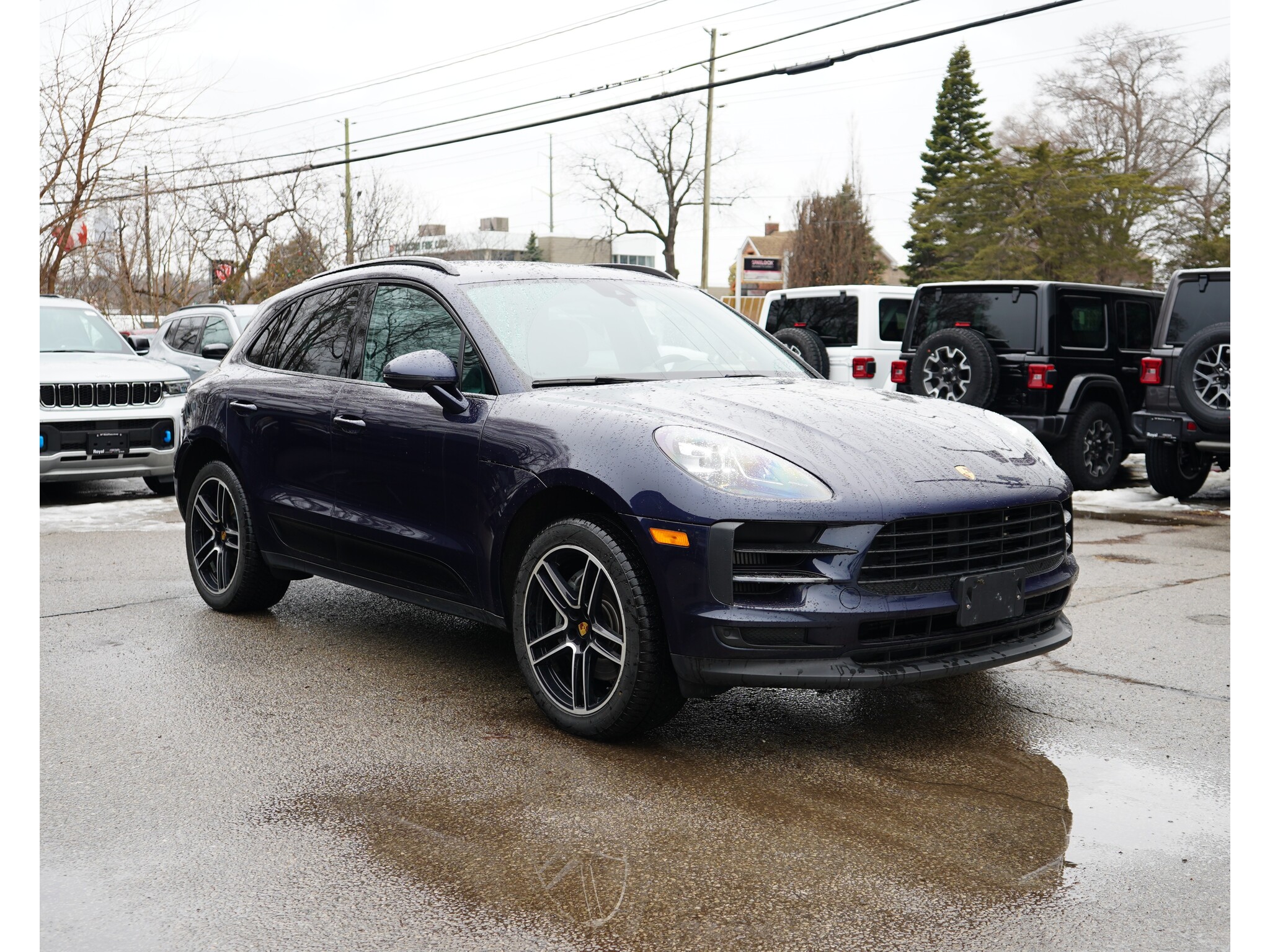 2019 PORSCHE MACAN