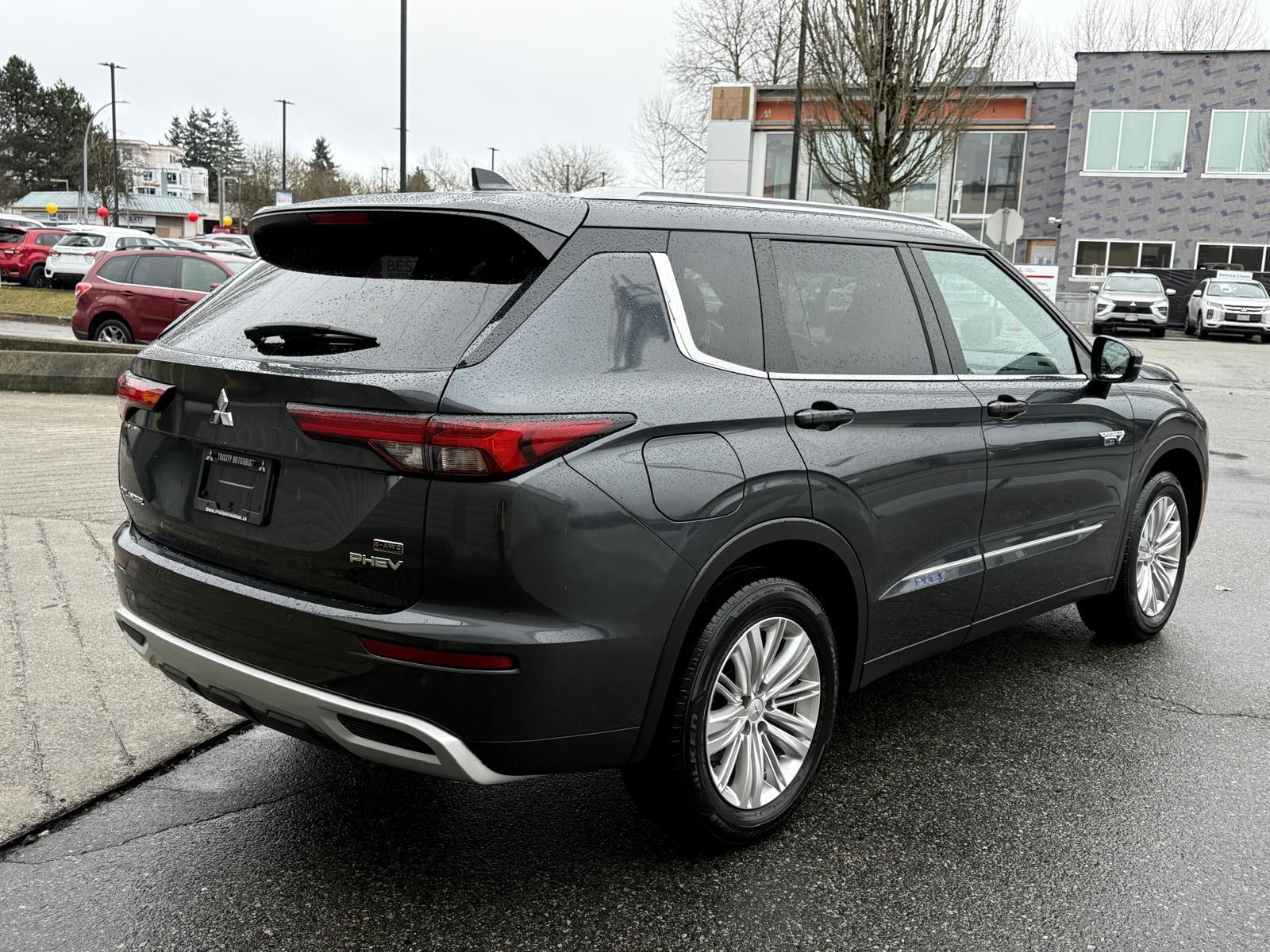 2025 Mitsubishi Outlander PHEV