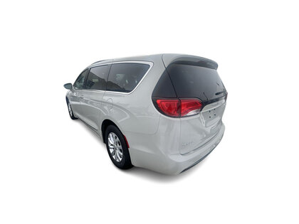 used 2017 Chrysler Pacifica car, priced at $15,998