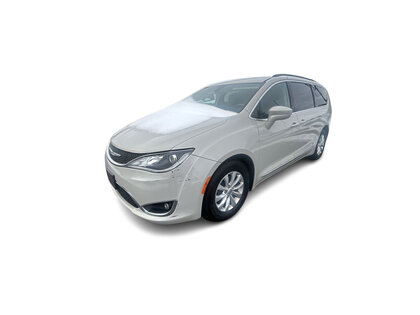 used 2017 Chrysler Pacifica car, priced at $15,998