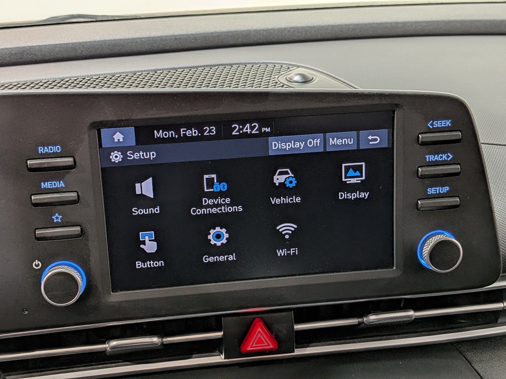 Hyundai Elantra 2022