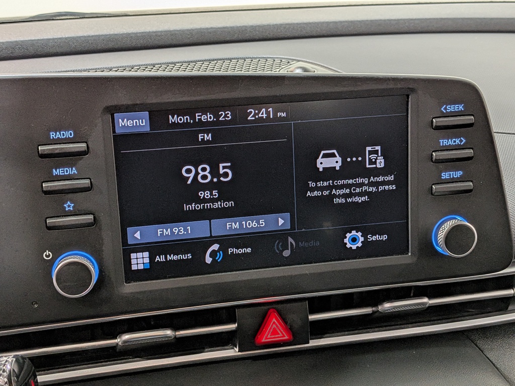 Hyundai Elantra 2022