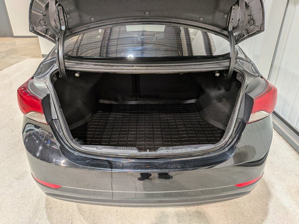 Hyundai Elantra 2015