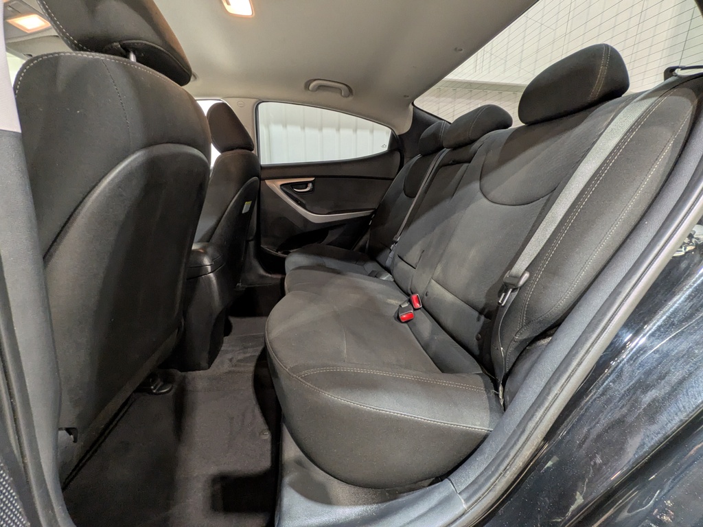 Hyundai Elantra 2015