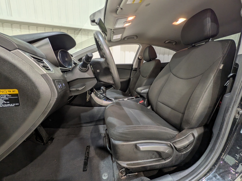 Hyundai Elantra 2015