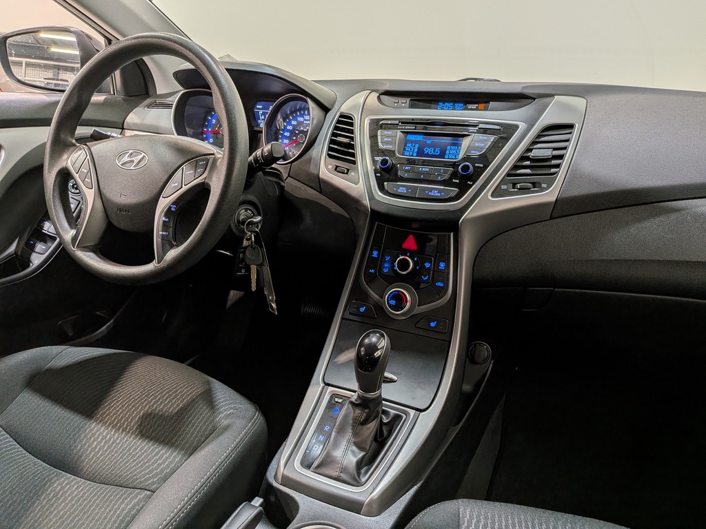 Hyundai Elantra 2015