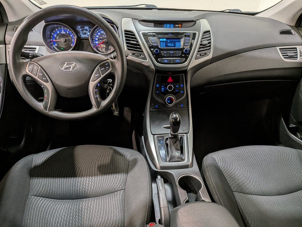 Hyundai Elantra 2015