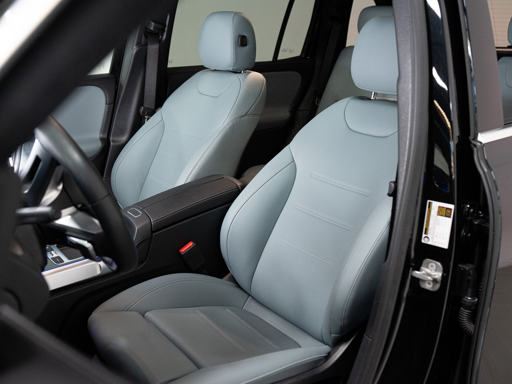 2025 Mercedes-Benz GLB 250 4MATIC, 多伦多, 全款车