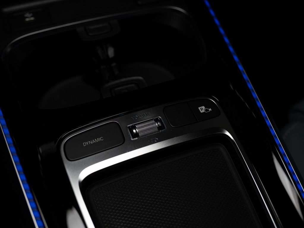 2025 Mercedes-Benz GLB 250 4MATIC, 多伦多, 全款车