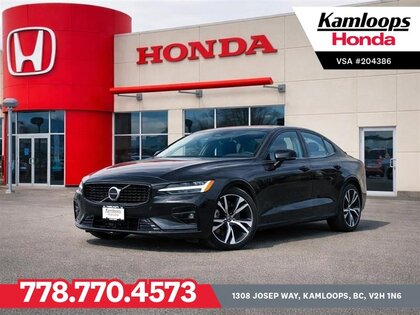 2024 Volvo S60 B5 Plus Dark Theme AWD