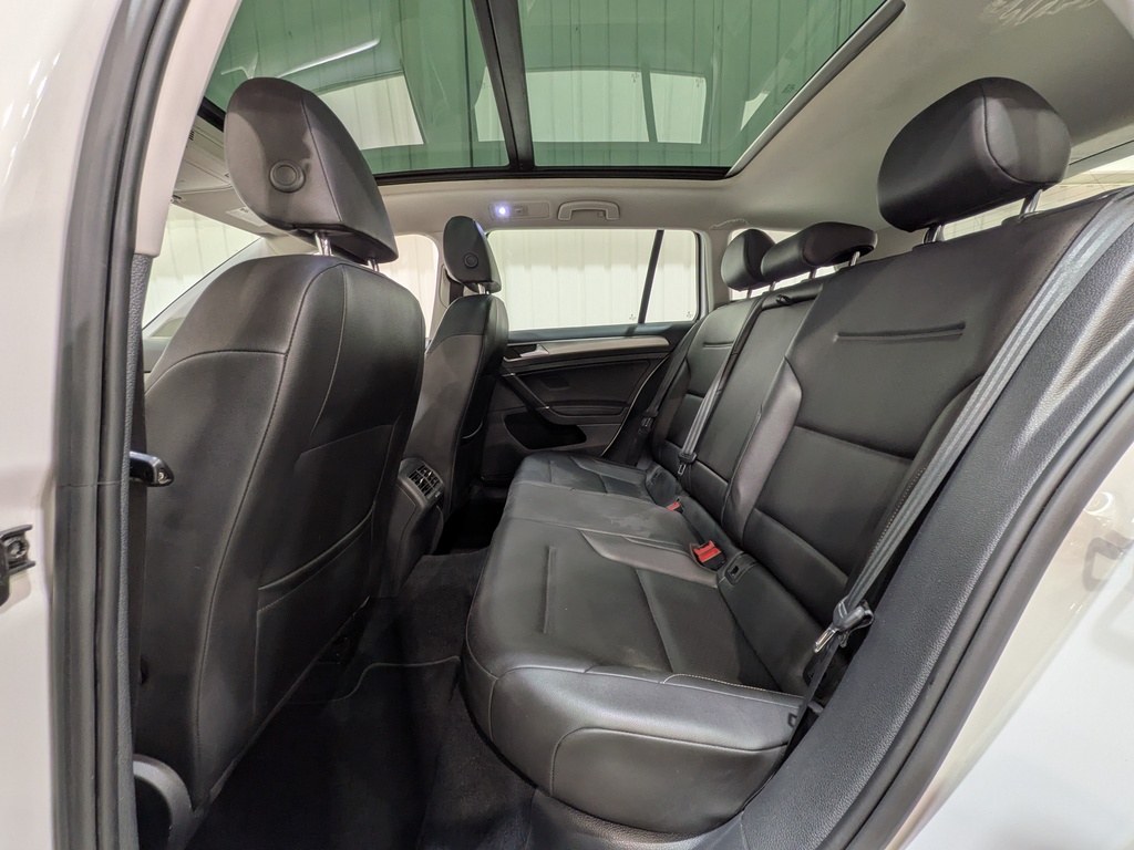 Volkswagen Golf SportWagen 2016