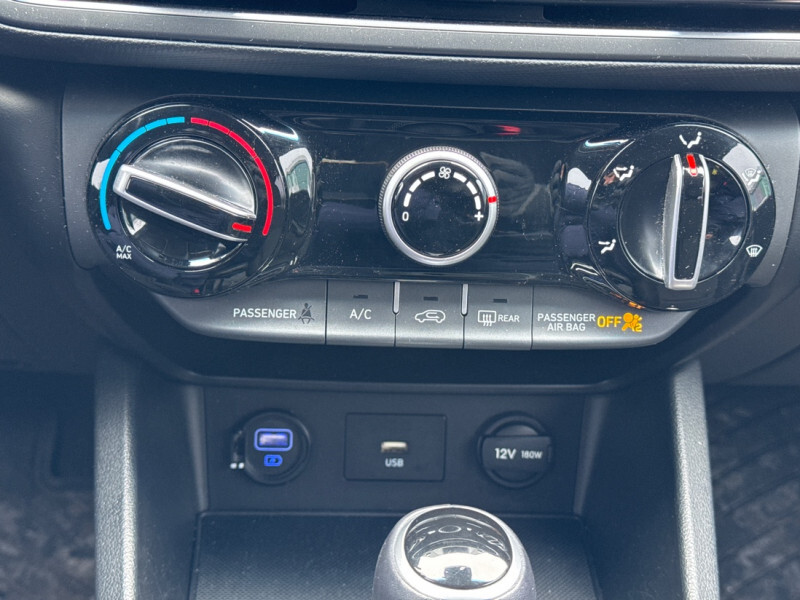 2022 Hyundai Kona - Gallery image 17