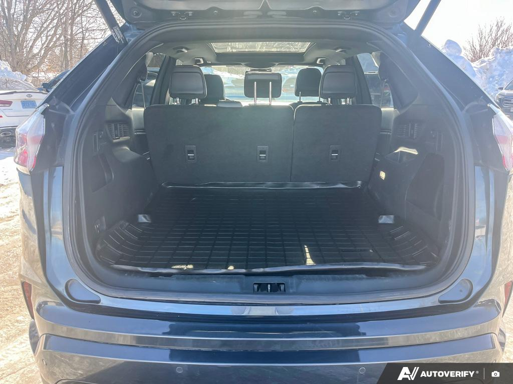 2022 Ford Edge - Gallery image 10