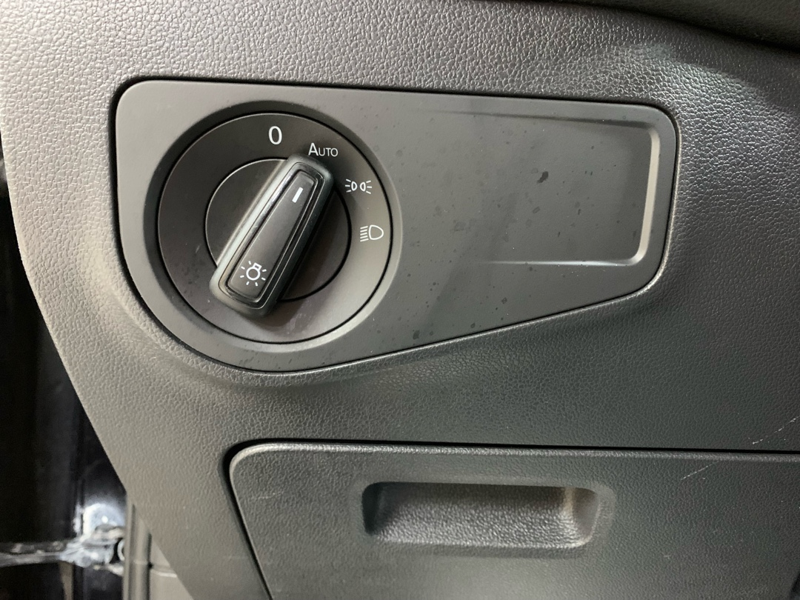 2018 Volkswagen Tiguan - Gallery image 18