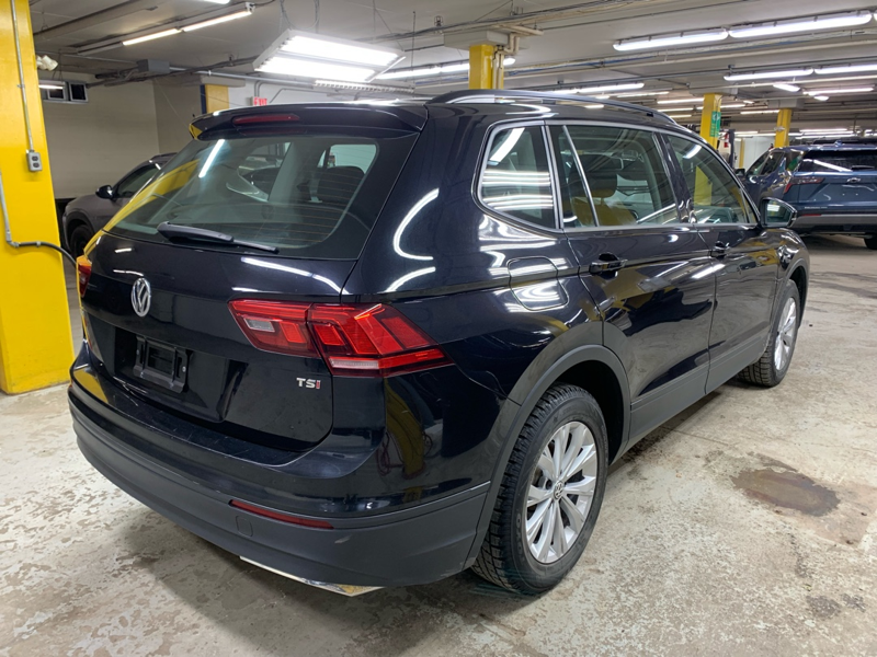 2018 Volkswagen Tiguan - Gallery image 2