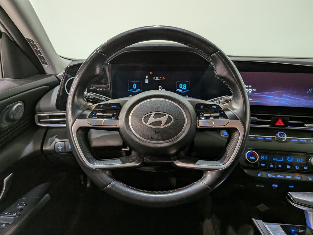 Hyundai Elantra 2024