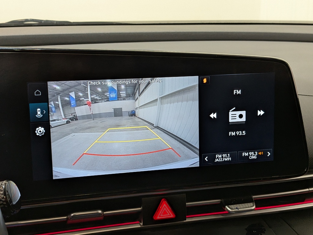 Hyundai Elantra 2024