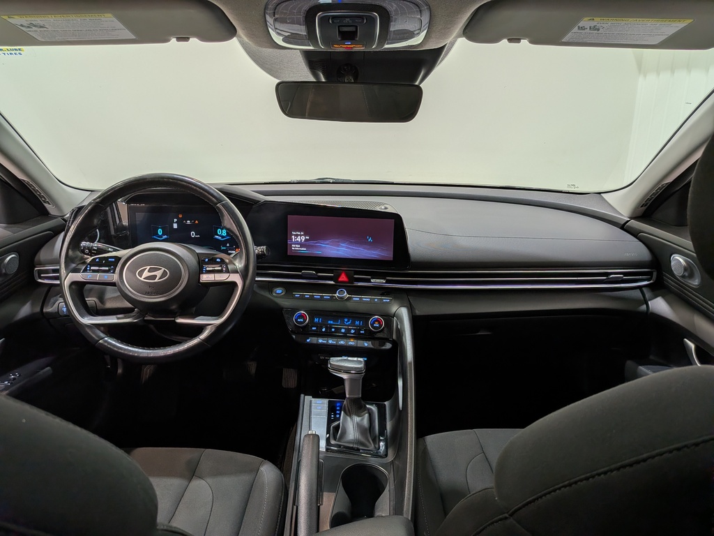 Hyundai Elantra 2024