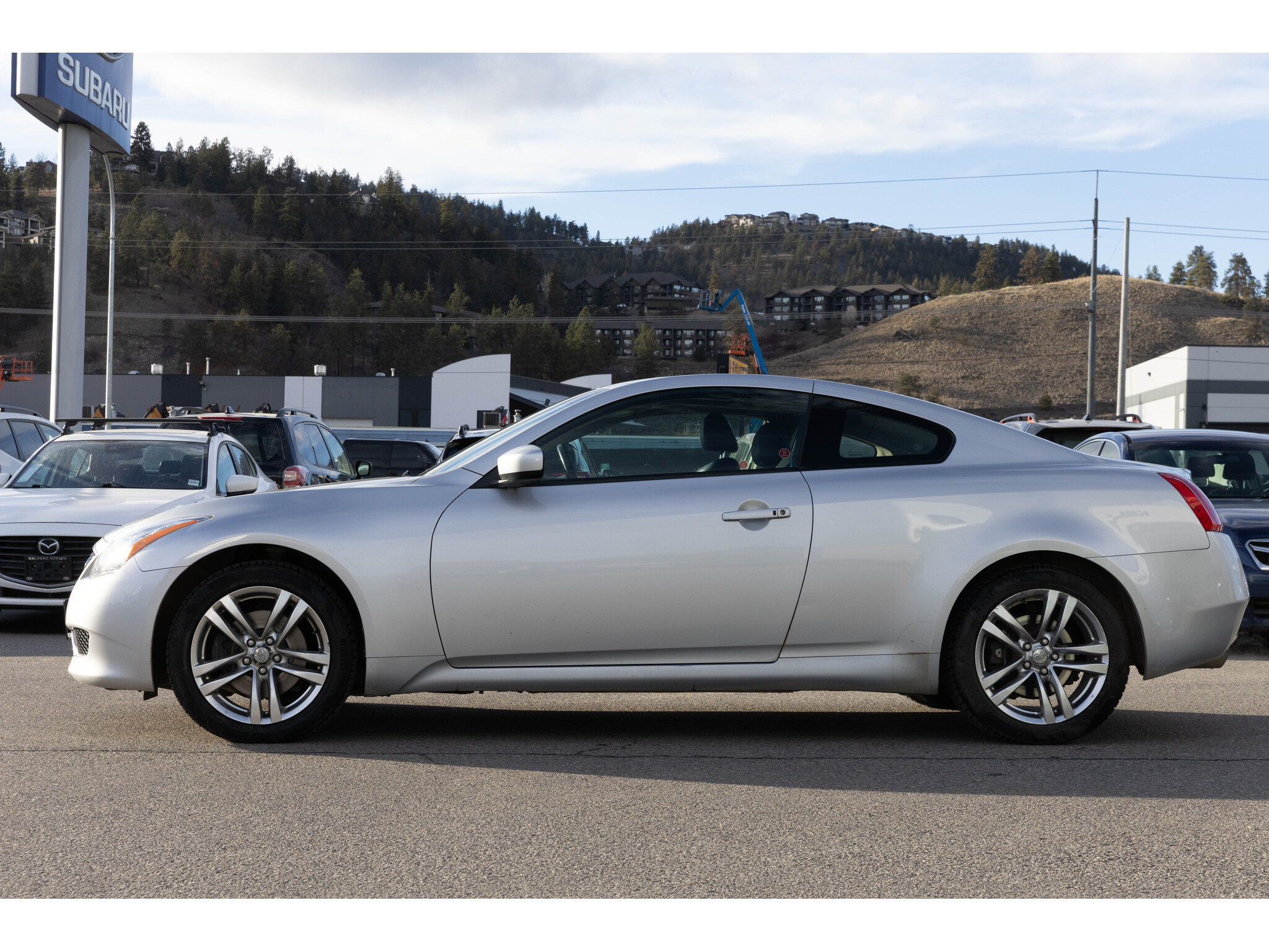 2009 Infiniti G37