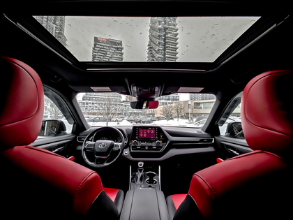 used 2021 Toyota Highlander car, priced at $45,995