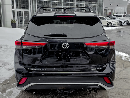 used 2021 Toyota Highlander car, priced at $45,995
