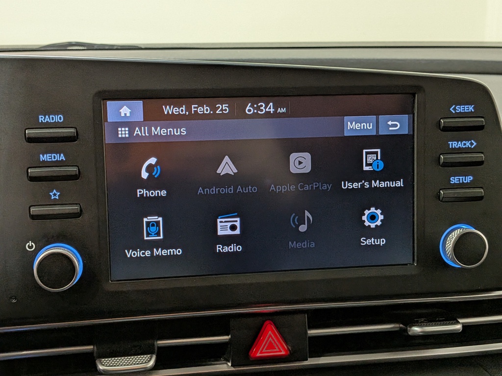 Hyundai Elantra 2022