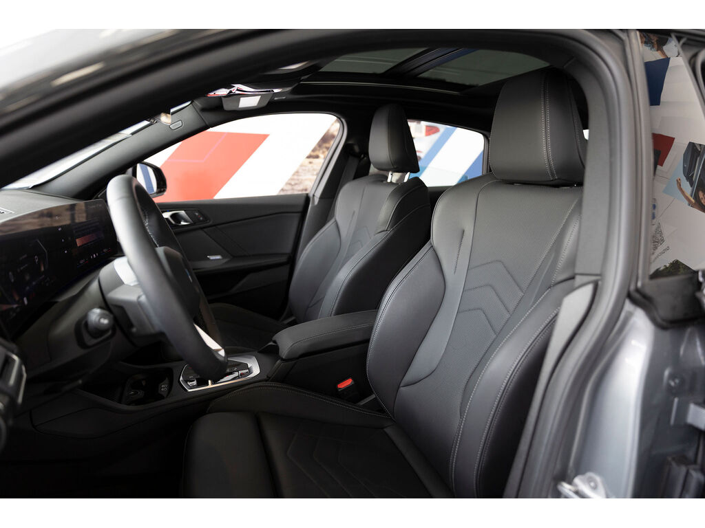 2025 BMW 228 Gran Coupe xDrive, 温哥华, 全款车