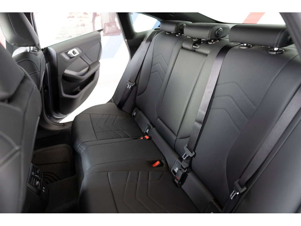 2025 BMW 228 Gran Coupe xDrive, 温哥华, 全款车